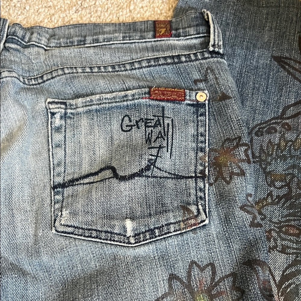 Embroidered Floral Straight Leg Jeans - Picture 7 of 9